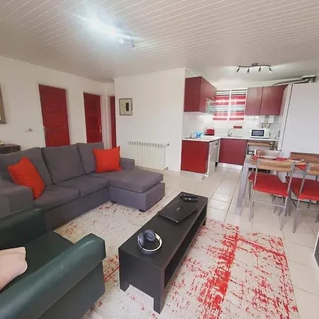 Casa Da Laranjeira Holiday home Vale Covo (Leiria)